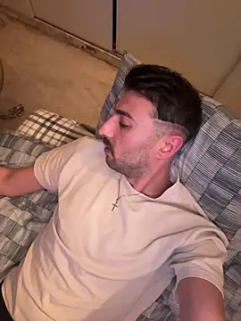 Aliiiix online show from April 9, 2026, 10:05 pm