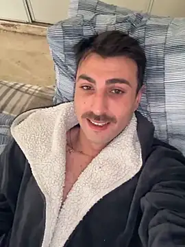 Aliiiix online show from March 18, 2026, 12:08 pm