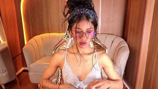 Alina b  online show from March 5, 2026, 8:16 pm