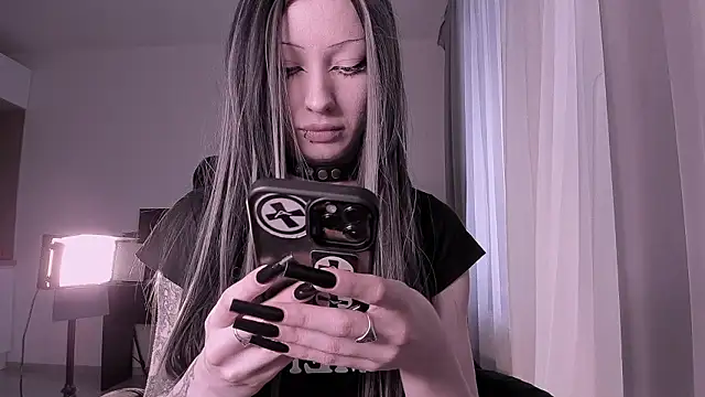 tributetomyluxury online show from February 23, 2026, 2:17 pm