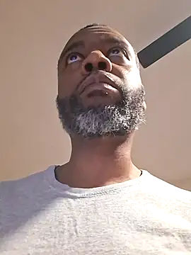 Karifrye online show from February 18, 2026, 2:31 am