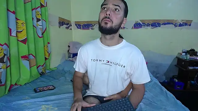 always-hot3 online show from April 26, 2026, 9:01 pm