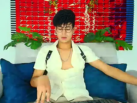 Snapshot of ThiiagoSaeenz chatting on February 15, 2026, 12:11 am ThiiagoSaeenz online show from February 15, 2026, 12:11 am