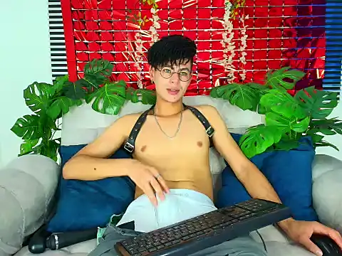 Snapshot of ThiiagoSaeenz chatting on February 27, 2026, 4:29 pm ThiiagoSaeenz online show from February 27, 2026, 4:29 pm