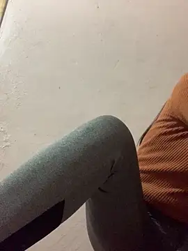 Snapshot of YANINA120 chatting on February 22, 2026, 1:57 pm YANINA120 online show from February 22, 2026, 1:57 pm