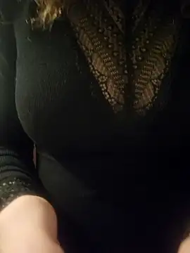 Isa363636 online show from February 24, 2026, 9:26 pm