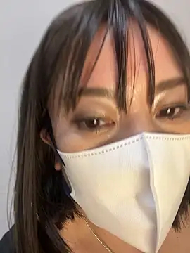 Mitsuco surflady online show from April 16, 2026, 6:30 pm