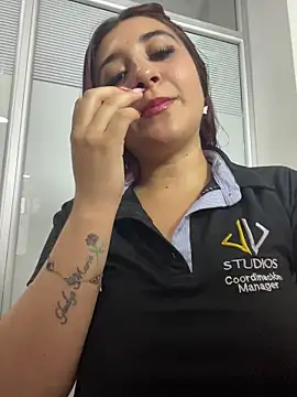 Nahomy Benett online show from February 22, 2026, 11:34 am