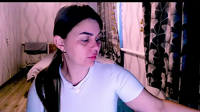 Snapshot of MagicKatarina_ chatting on March 3, 2026, 4:41 am MagicKatarina online show from March 3, 2026, 4:41 am