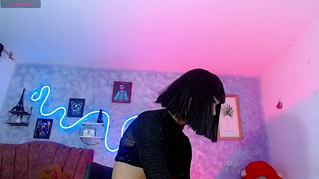 Snapshot of Stefani__R chatting on March 3, 2026, 3:46 am Stefani R online show from March 3, 2026, 3:46 am