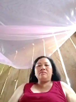 Cold-girlr12 online show from May 7, 2026, 7:12 am