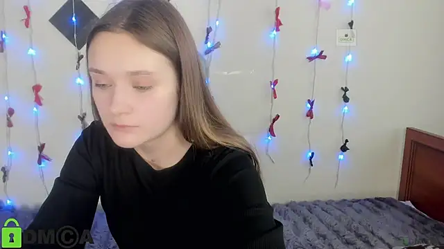 Elina X online show from June 3, 2026, 2:55 pm