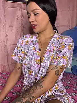 agathamarrshall  online show from February 10, 2026, 3:22 pm