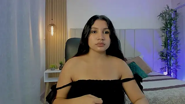 Victoria Rosee online show from April 17, 2026, 1:03 pm