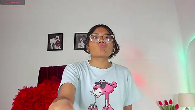 Snapshot of luna_velveth chatting on February 11, 2026, 2:22 am luna velveth online show from February 11, 2026, 2:22 am