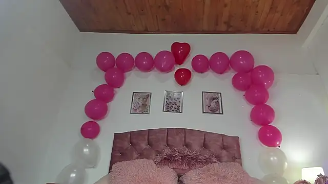 Snapshot of luna_velveth chatting on February 10, 2026, 1:26 am luna velveth online show from February 10, 2026, 1:26 am