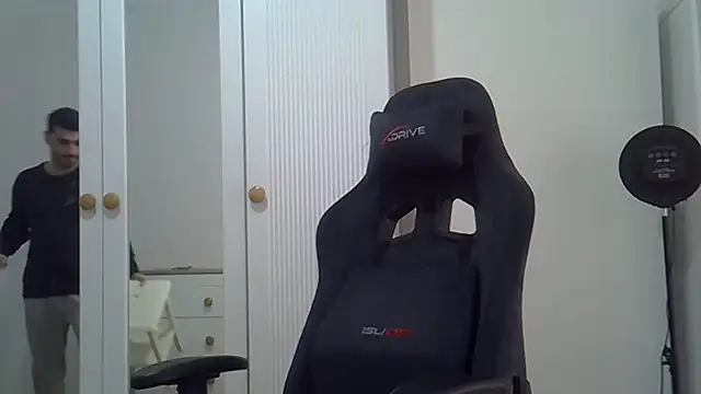 ciceroable online show from April 15, 2026, 3:56 am