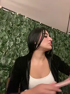 Snapshot of Valery_pink18 chatting on February 27, 2026, 3:51 am Valery pink18 online show from February 27, 2026, 3:51 am