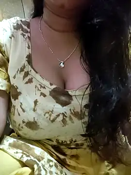 Snapshot of PARI51 chatting on April 20, 2026, 8:43 pm PARI51 online show from April 20, 2026, 8:43 pm