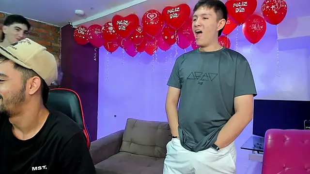 Snapshot of Bad_Boys777 chatting on February 19, 2026, 9:56 pm Bad Boys777 online show from February 19, 2026, 9:56 pm