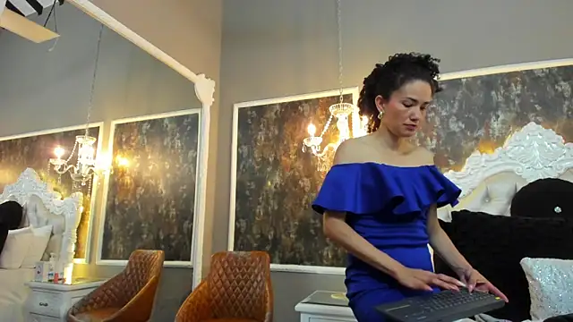 Snapshot of JuliethMilf chatting on February 6, 2026, 7:43 pm JuliethMilf online show from February 6, 2026, 7:43 pm