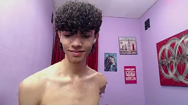 bigcock twinks online show from April 10, 2026, 7:32 pm