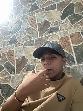 hotboyluxe online show from May 16, 2026, 1:59 am