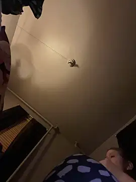 Snapshot of JulietteLatte chatting on February 18, 2026, 1:58 am JulietteLatte online show from February 18, 2026, 1:58 am