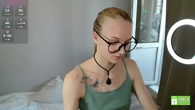 Snapshot of Alex-wer chatting on May 24, 2026, 9:42 am Alex-wer online show from May 24, 2026, 9:42 am