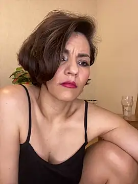 Snapshot of eva_luz chatting on February 17, 2026, 11:35 pm eva luz online show from February 17, 2026, 11:35 pm