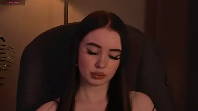 ArianaLim online show from April 15, 2026, 3:49 pm