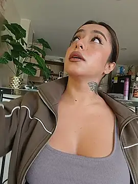 foxxy lover online show from June 25, 2026, 4:01 pm