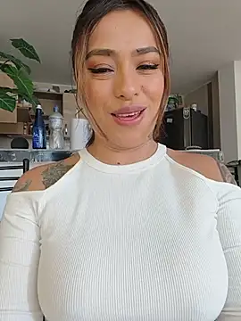 foxxy lover online show from July 17, 2026, 6:05 pm