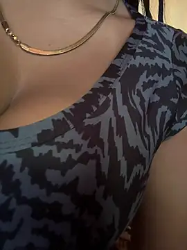 Snapshot of Scarlett_Viibe chatting on July 5, 2026, 3:52 pm Scarlett Viibe online show from July 5, 2026, 3:52 pm
