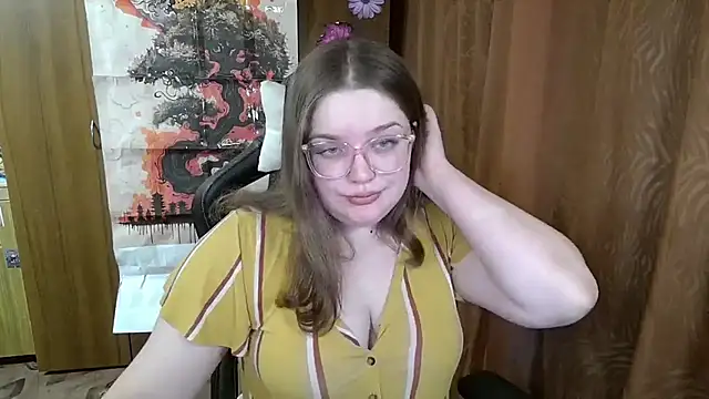 Teasing Dora online show from April 14, 2026, 4:56 pm