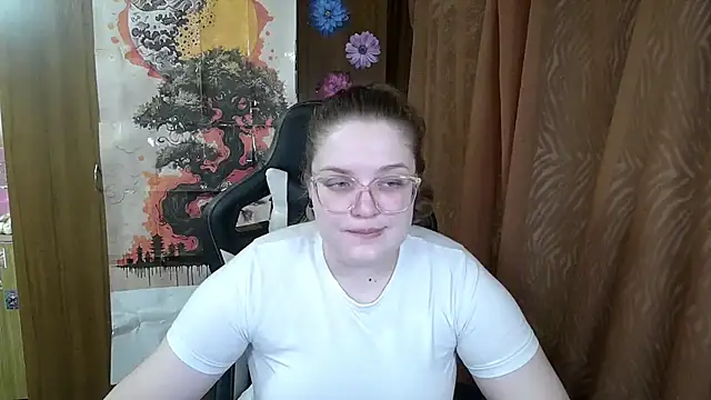 Snapshot of Teasing_Dora chatting on March 2, 2026, 8:27 pm Teasing Dora online show from March 2, 2026, 8:27 pm