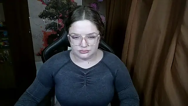 Teasing Dora online show from April 17, 2026, 8:11 pm