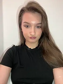 Snapshot of Green_eyes_lady chatting on May 8, 2026, 1:48 pm Green eyes lady online show from May 8, 2026, 1:48 pm