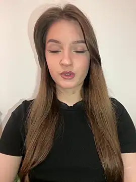 Snapshot of Green_eyes_lady chatting on April 27, 2026, 1:20 pm Green eyes lady online show from April 27, 2026, 1:20 pm