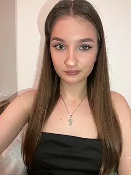 Green eyes lady online show from February 22, 2026, 5:14 pm