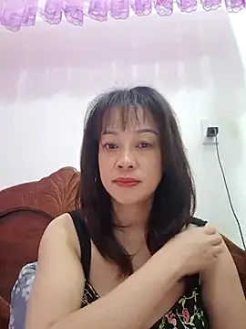 Baby-sweettits69 online show from July 5, 2026, 8:05 pm