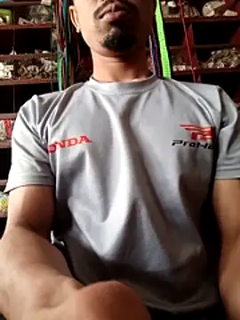 mehedi hot online show from April 13, 2026, 8:18 am