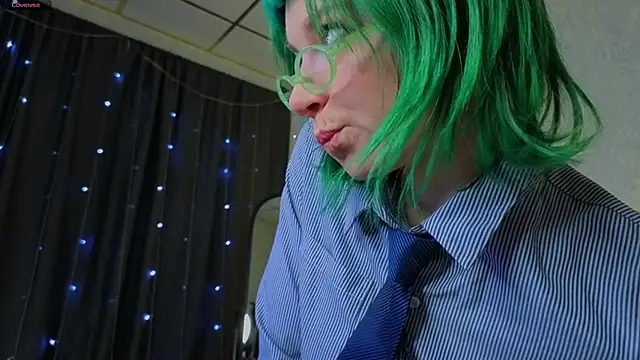 Scarle Whisper online show from March 28, 2026, 1:06 am