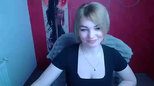 Snapshot of CuttieEmma chatting on March 2, 2026, 7:15 am CuttieEmma online show from March 2, 2026, 7:15 am