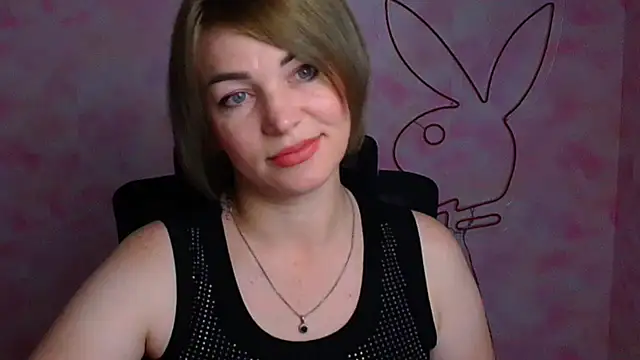 CuttieEmma online show from June 25, 2026, 6:07 am