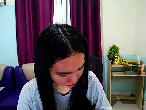 Snapshot of devine_goddess chatting on April 23, 2026, 12:29 pm devine goddess online show from April 23, 2026, 12:29 pm