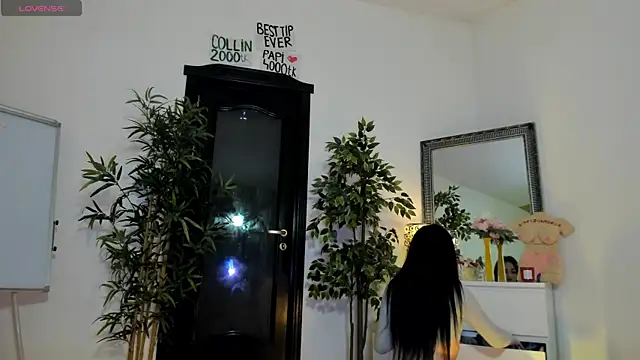 Peanaughty online show from May 7, 2026, 6:44 pm