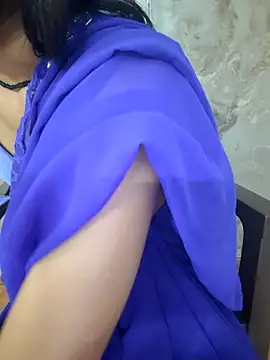 Snapshot of -Sapna001 chatting on June 18, 2026, 4:23 pm -Sapna001 online show from June 18, 2026, 4:23 pm