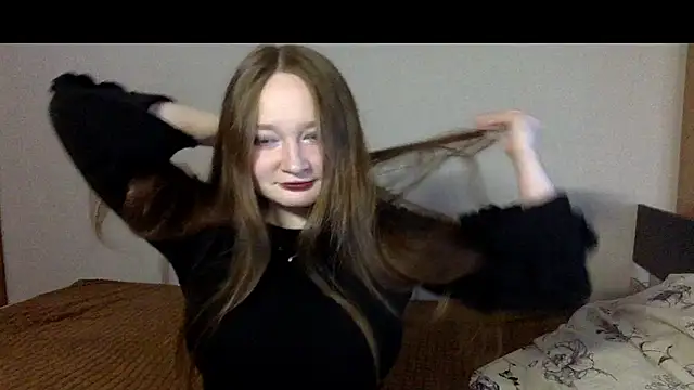 vikipinkk online show from February 18, 2026, 8:27 pm