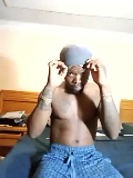 -HIIM- online show from February 16, 2026, 11:24 pm